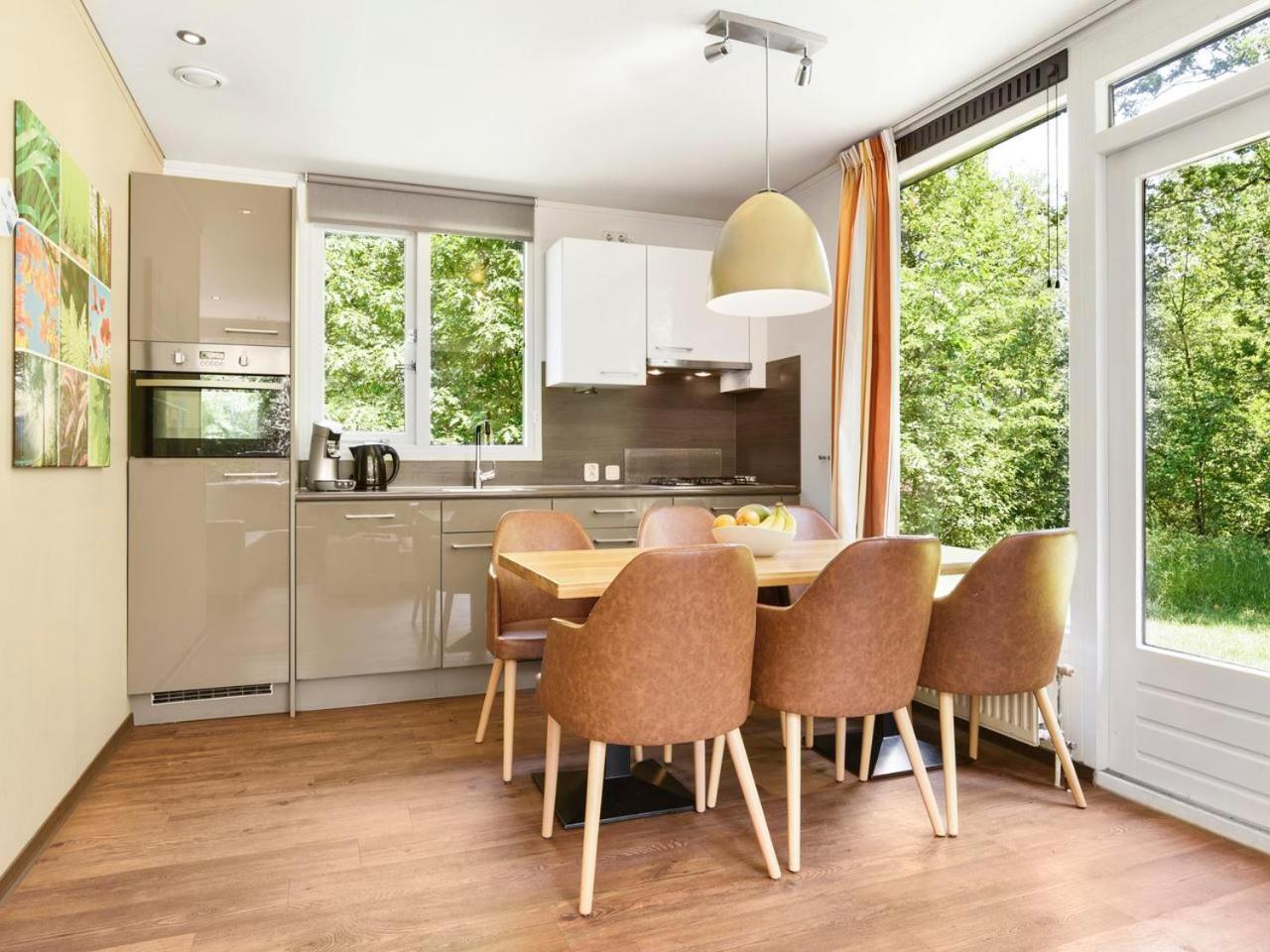 Luxury 4-Person Bungalow In The Holiday Park Landal Twenhaarsveld Holten Exteriér fotografie
