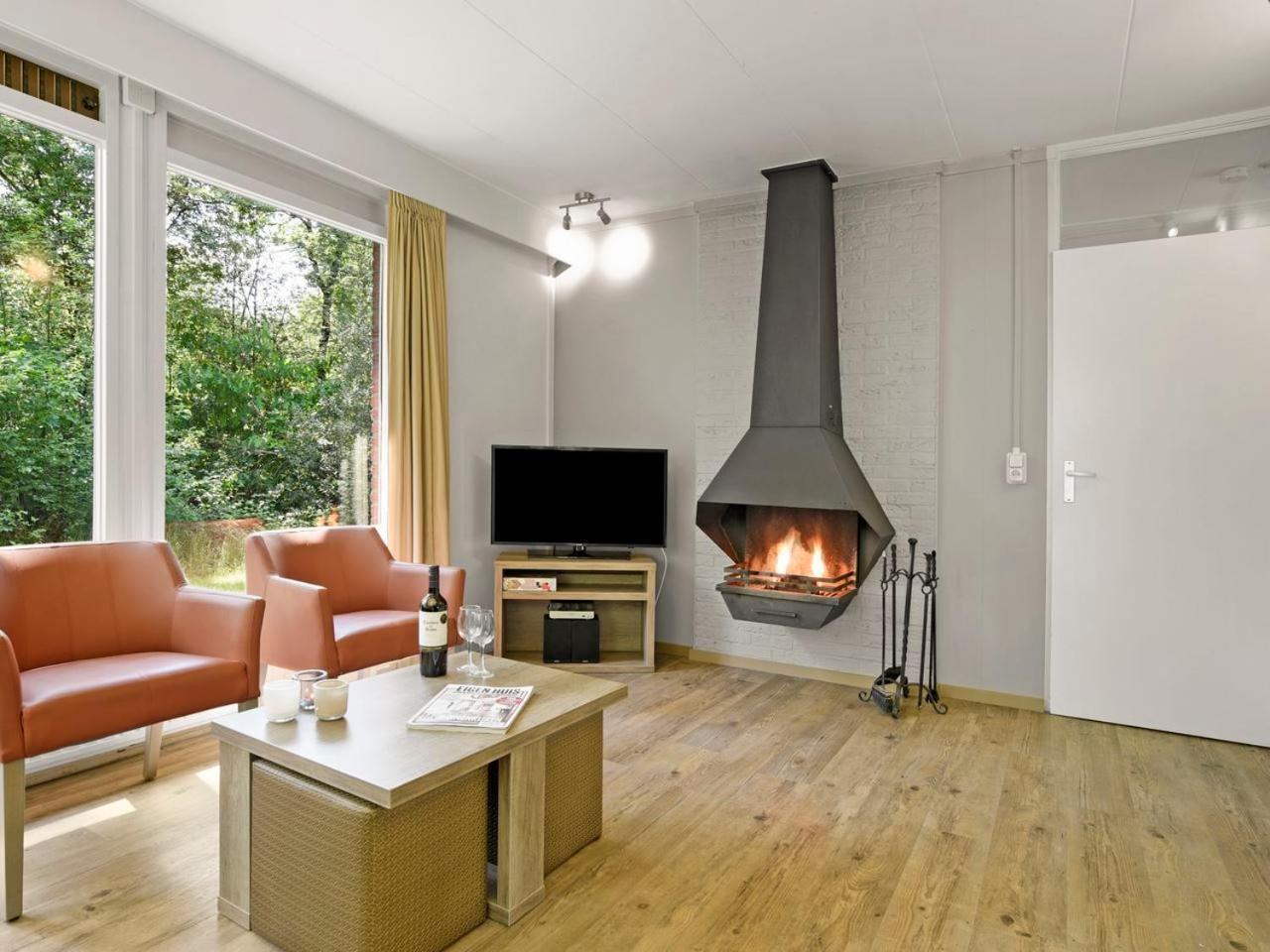 Luxury 4-Person Bungalow In The Holiday Park Landal Twenhaarsveld Holten Pokoj fotografie