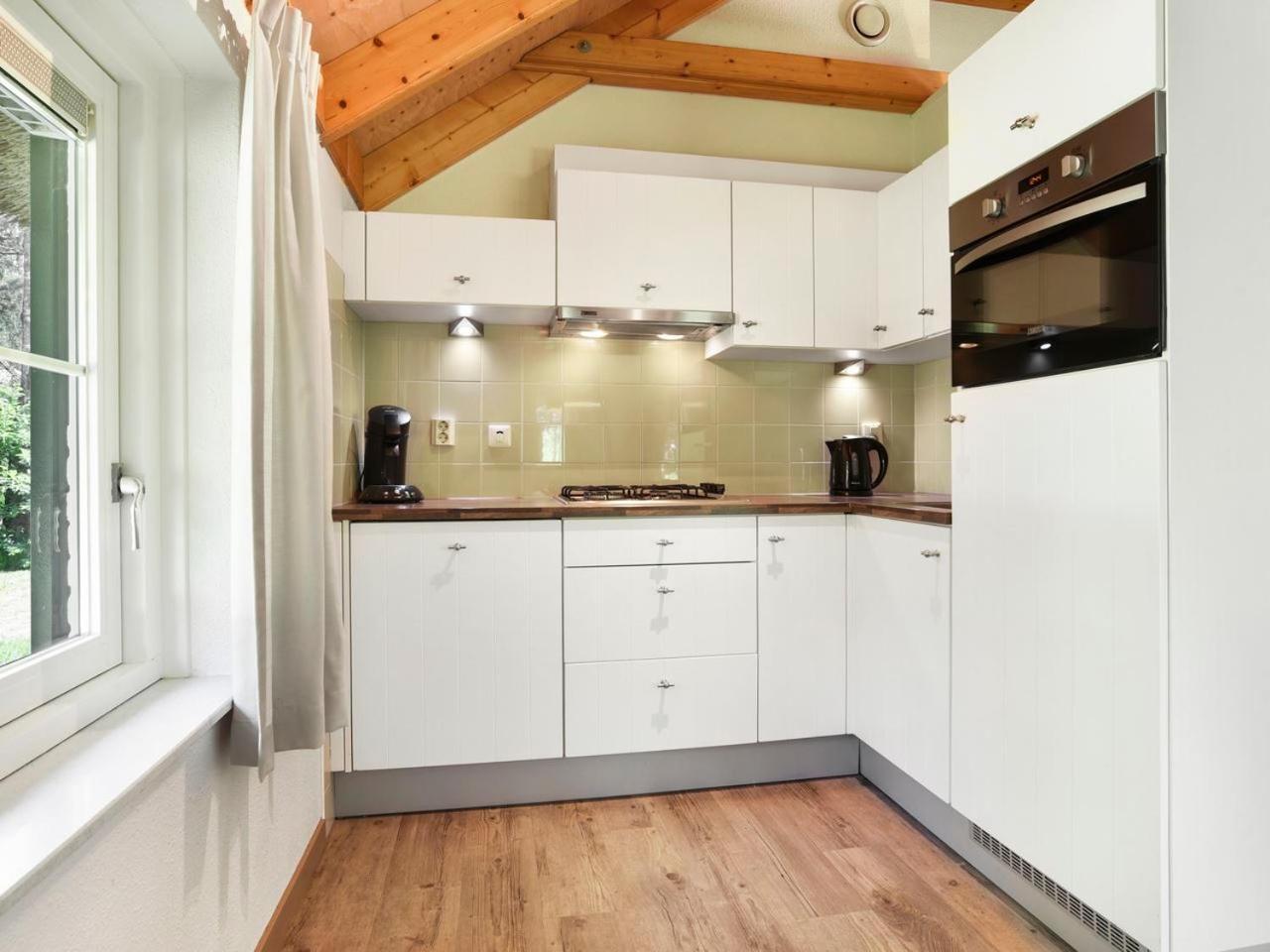 Luxury 4-Person Bungalow In The Holiday Park Landal Twenhaarsveld Holten Pokoj fotografie