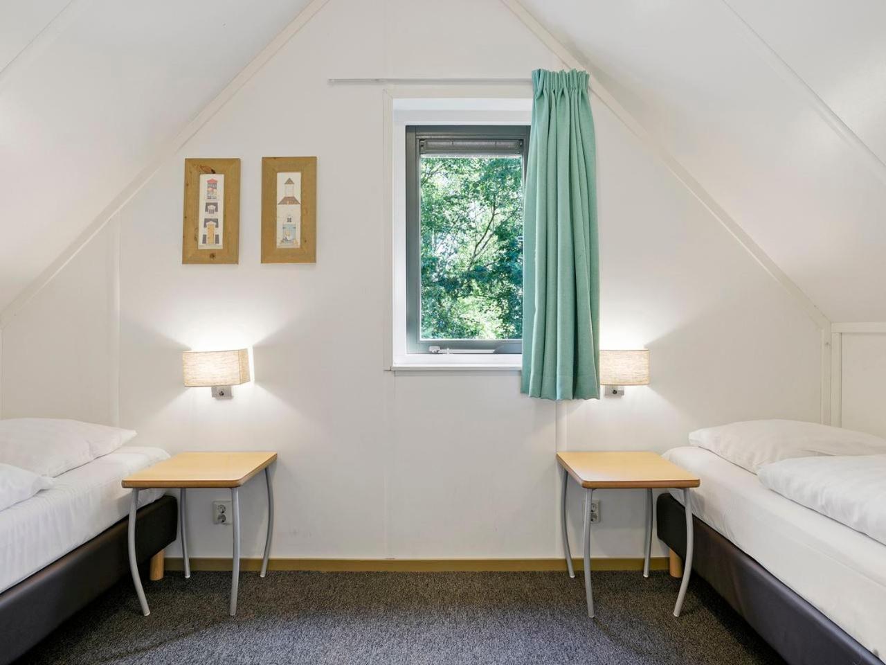 Luxury 4-Person Bungalow In The Holiday Park Landal Twenhaarsveld Holten Pokoj fotografie