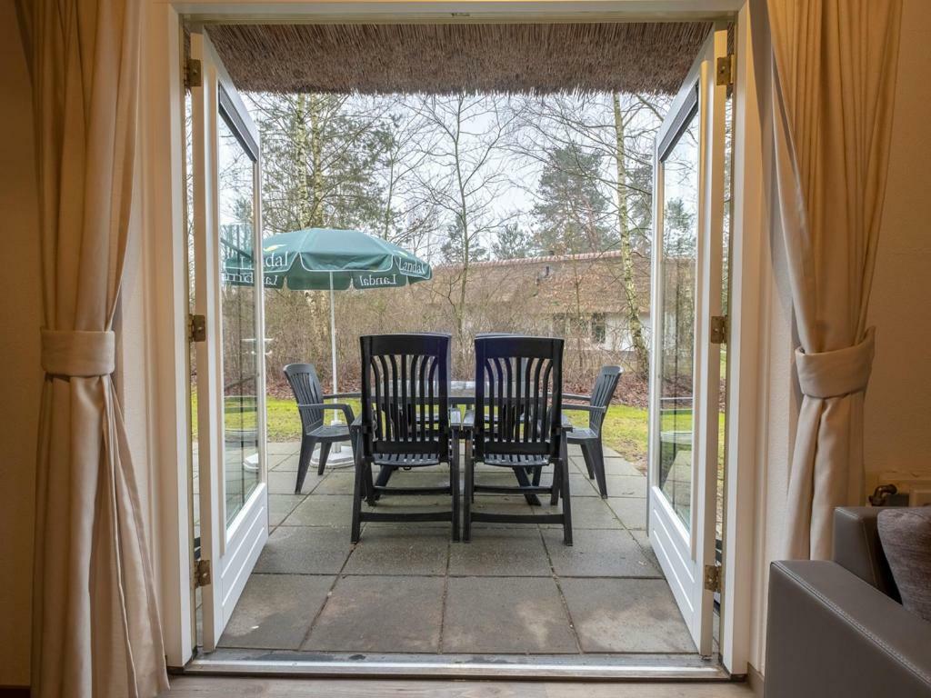 Luxury 4-Person Bungalow In The Holiday Park Landal Twenhaarsveld Holten Exteriér fotografie