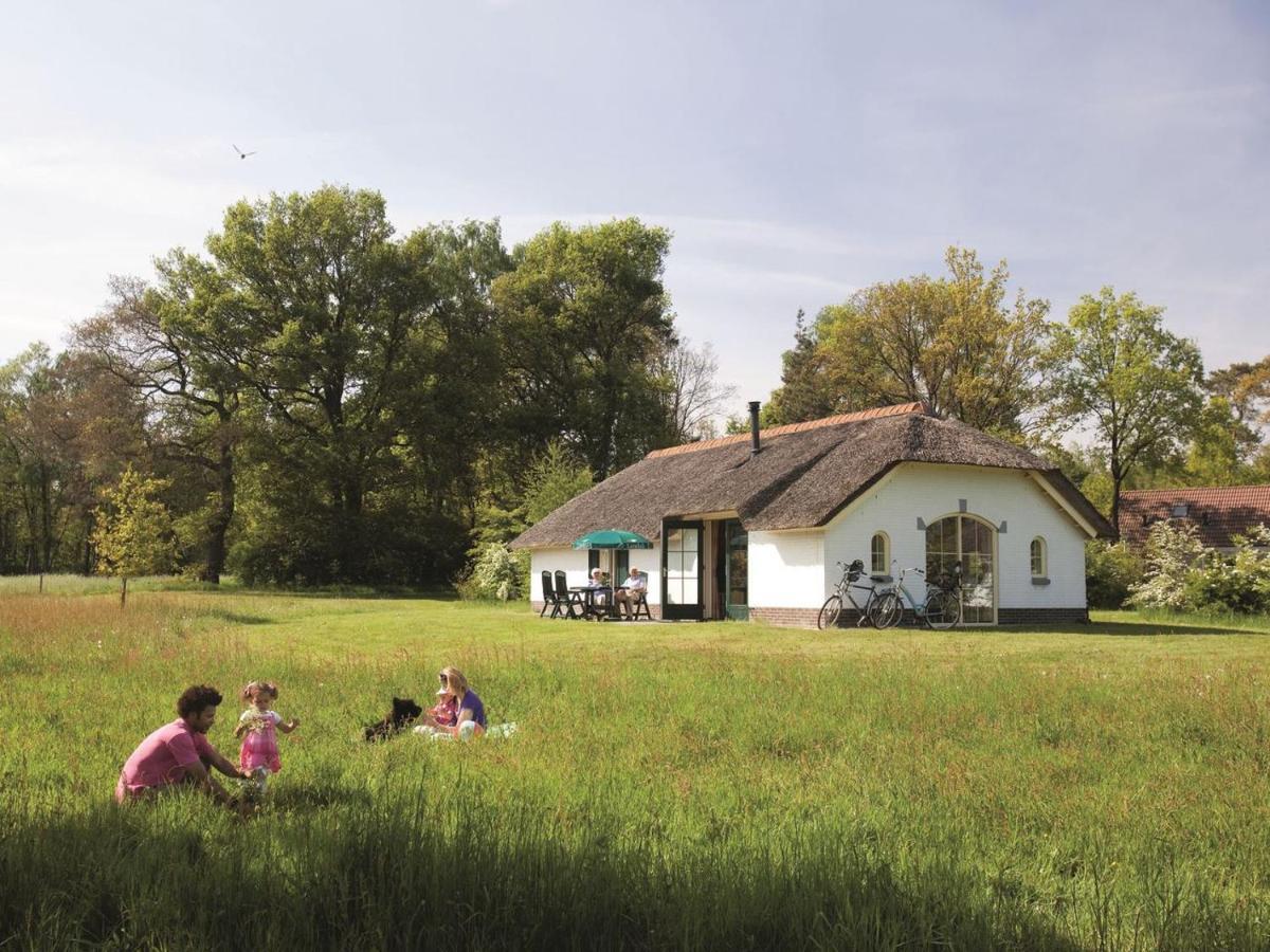 Luxury 4-Person Bungalow In The Holiday Park Landal Twenhaarsveld Holten Exteriér fotografie